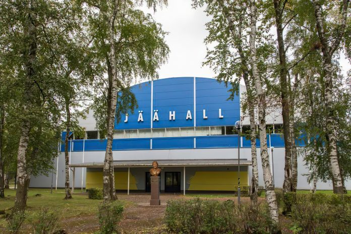 Ледовый хол в Йыхви